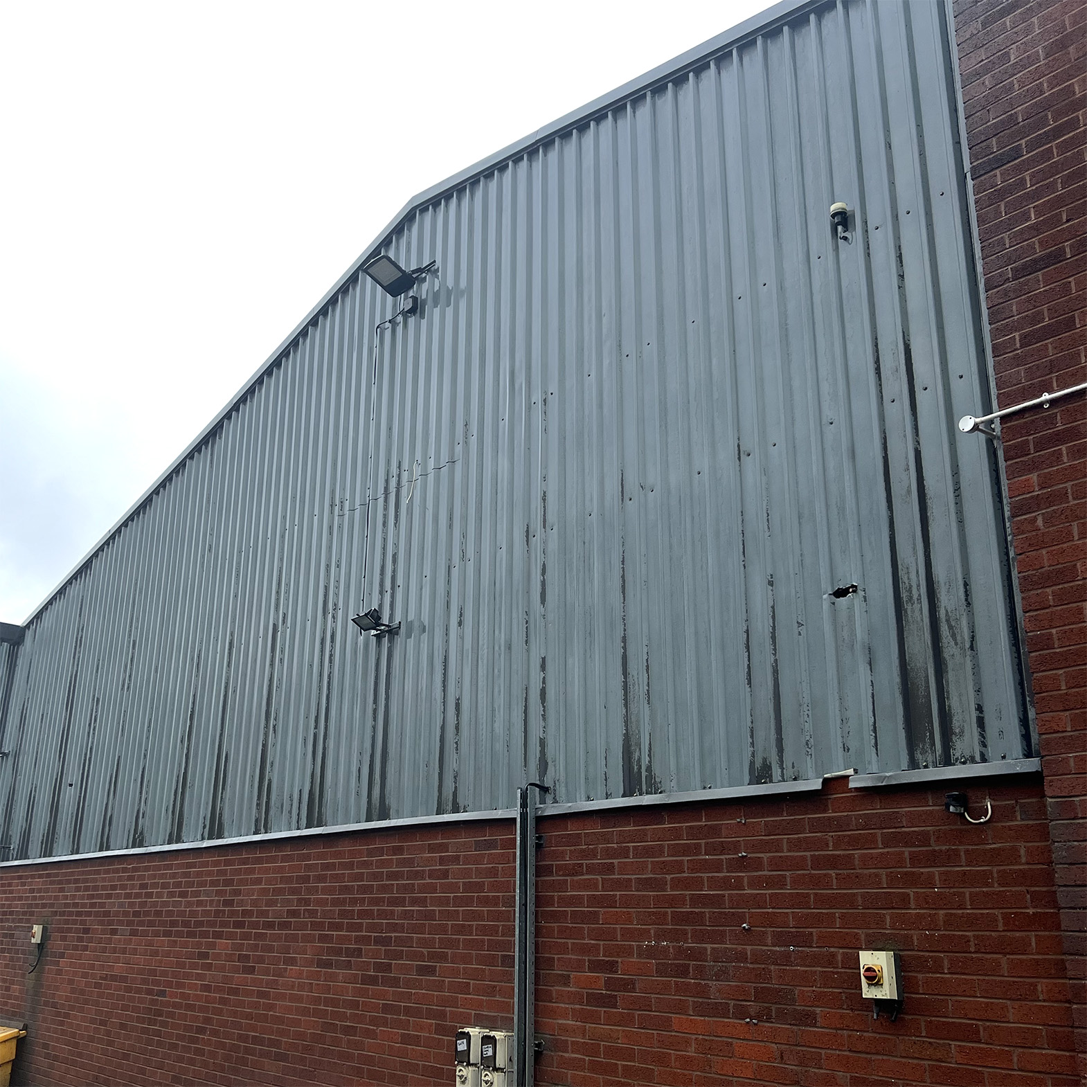 before cladding coating steel gable