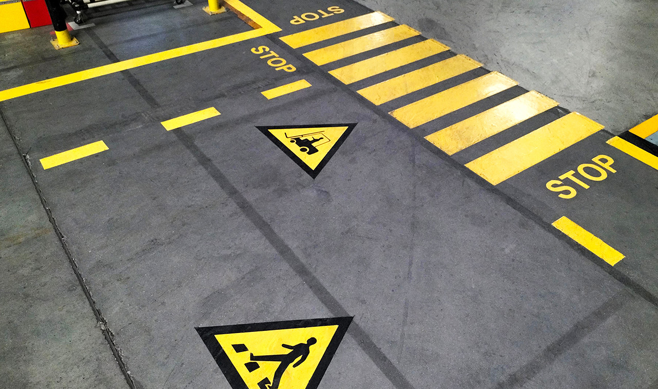 line marking and pedestrian segregation warehouse floor